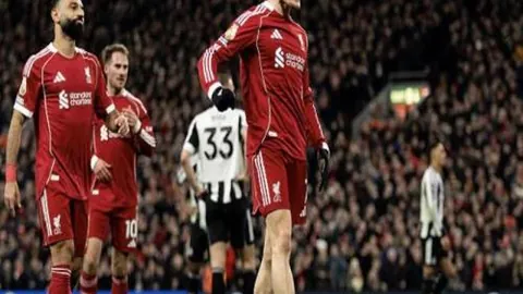 蓝衣巨星坦言：哈兰德攀登梅罗之巅路途艰辛